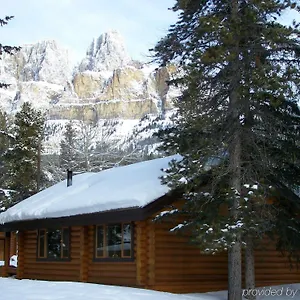 Mountain Hotel Castle Junction